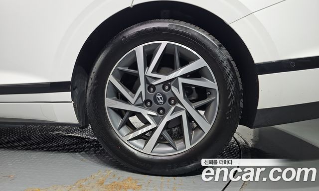 Hyundai Grandeur (GN7) 2,5 Gasoline 2WD Exclusive 2023 — фото 21
