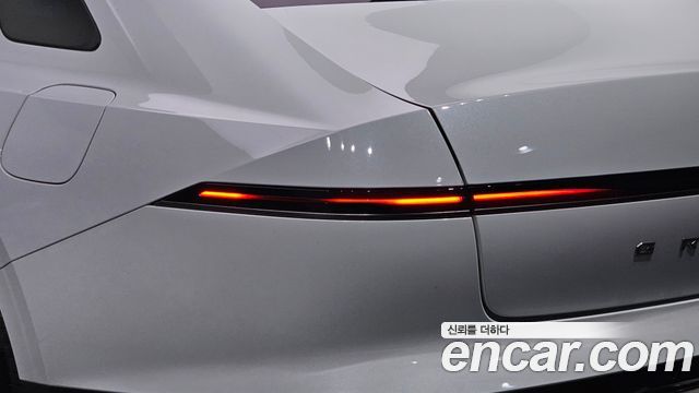 Hyundai Grandeur (GN7) 2,5 Gasoline 2WD Exclusive 2023 — фото 23