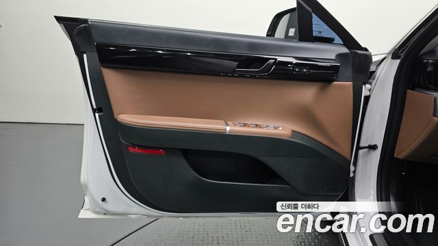 Hyundai Grandeur (GN7) 2,5 Gasoline 2WD Exclusive 2023 — фото 24
