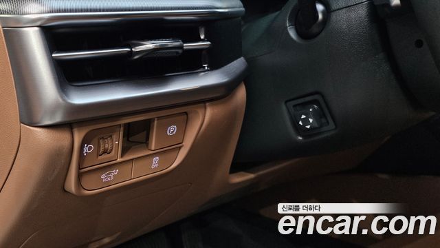 Hyundai Grandeur (GN7) 2,5 Gasoline 2WD Exclusive 2023 — фото 28