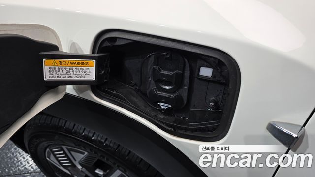 KG Mobility (SsangYong) Torres EVX E7 2024 — фото 39