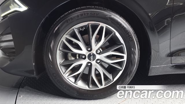 Kia K5 (III) 2.0 Noblesse 2022 — фото 5