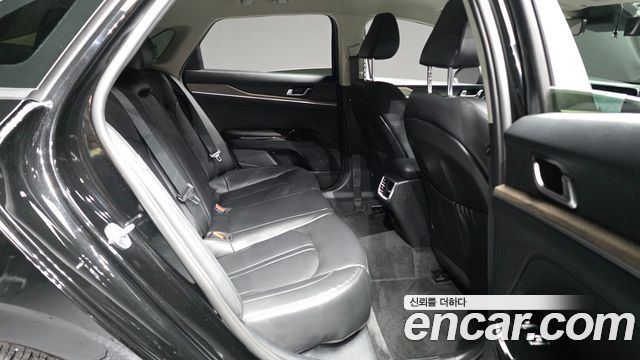 Kia K5 (III) 2.0 Noblesse 2022 — фото 12