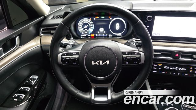 Kia K5 (III) 2.0 Noblesse 2022 — фото 13
