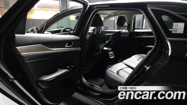 Kia K5 (III) 2.0 Noblesse 2022 — фото 26