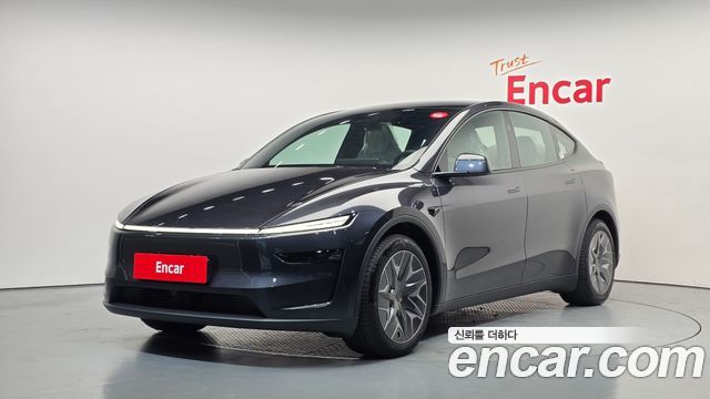 Tesla Model Y L Long Range AWD