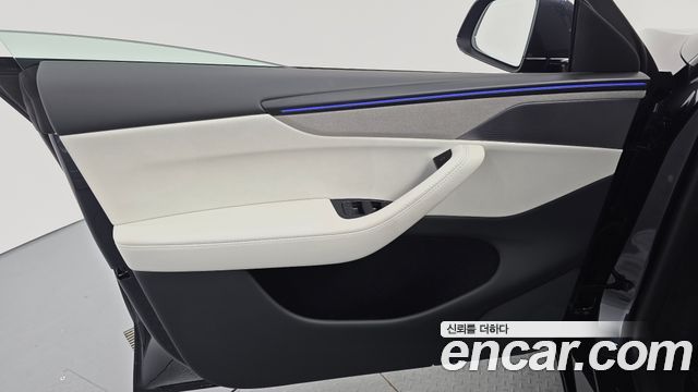 Tesla Model Y L Long Range AWD 2026 — фото 24