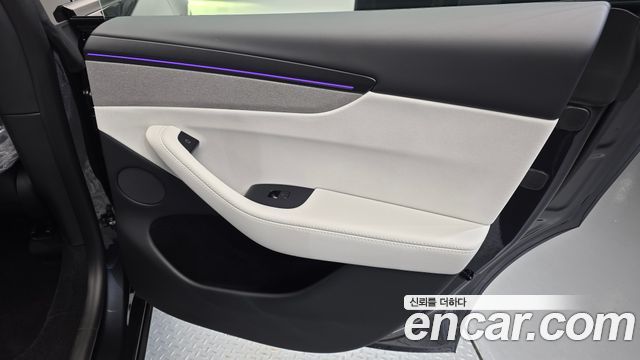 Tesla Model Y L Long Range AWD 2026 — фото 25