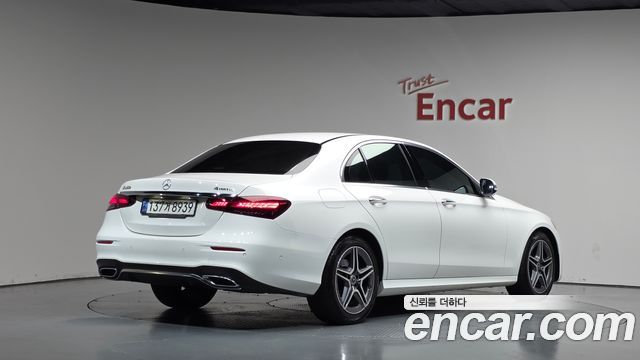 Mercedes-Benz E-Class (W213) E250 AMG Line 2023 — фото 2