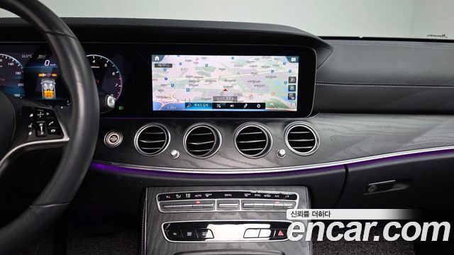 Mercedes-Benz E-Class (W213) E250 AMG Line 2023 — фото 14