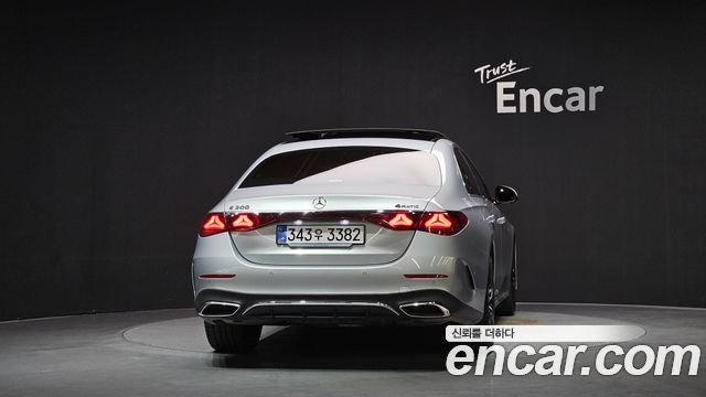 Mercedes-Benz E-Class (W214) E300 4MATIC AMG Line 2024 — фото 4