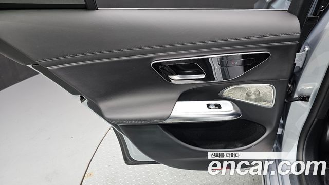 Mercedes-Benz E-Class (W214) E300 4MATIC AMG Line 2024 — фото 31