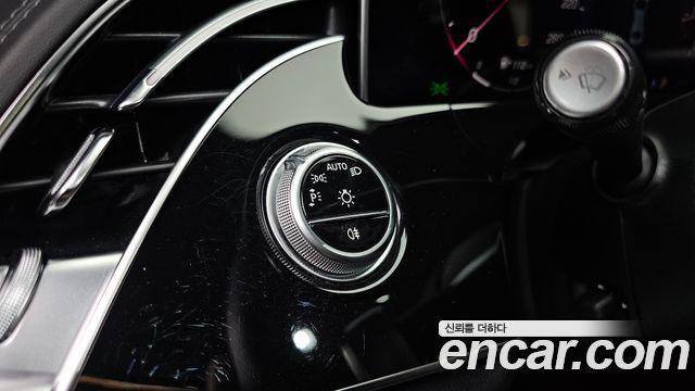 Mercedes-Benz E-Class (W214) E300 4MATIC AMG Line 2024 — фото 37