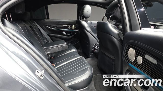 Mercedes-Benz E-Class (W213) E450 4MATIC Exclusive 2022 — фото 12
