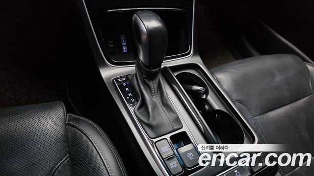 Hyundai Grandeur (IG) 2.4 Premium 2019 — фото 9