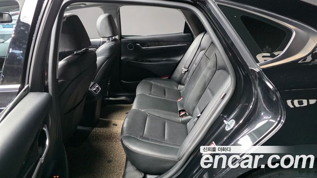Hyundai Grandeur (IG) 2.4 Premium 2019 — фото 26