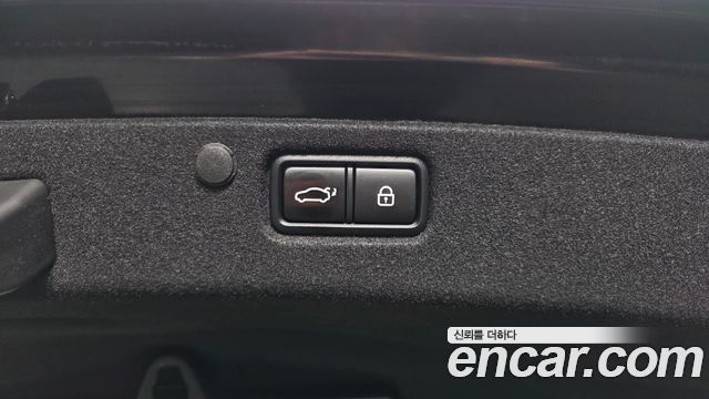 Hyundai Grandeur (IG) 2.4 Premium 2019 — фото 32