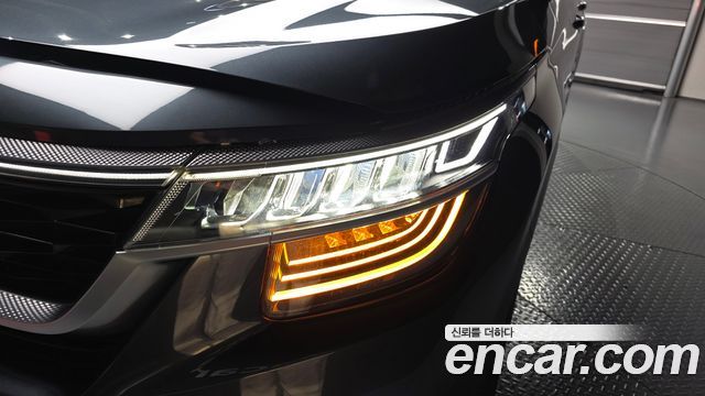 Kia Seltos Gasoline 1.6 Turbo 2WD Signature 2023 — фото 22