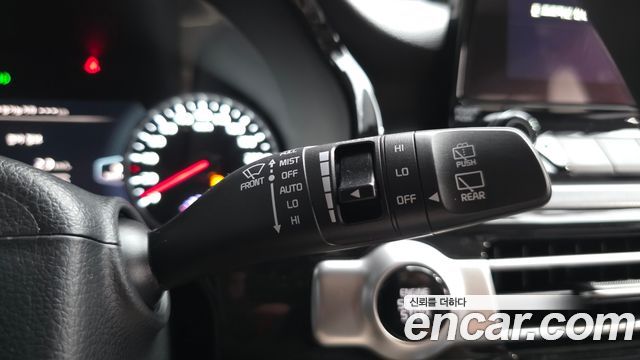 Kia Seltos Gasoline 1.6 Turbo 2WD Signature 2023 — фото 37