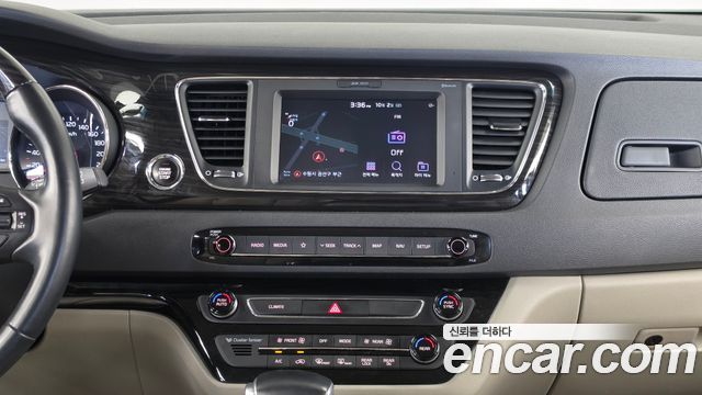Kia Carnival 9-Seater Noblesse 2019 — фото 14