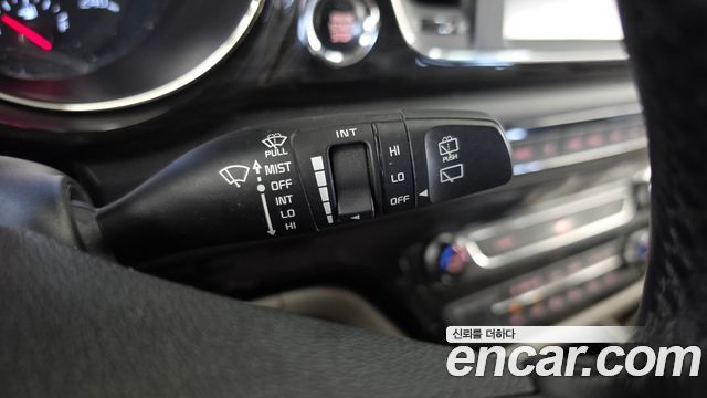 Kia Carnival 9-Seater Noblesse 2019 — фото 18