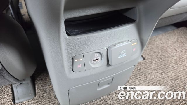 Kia Carnival 9-Seater Noblesse 2019 — фото 19