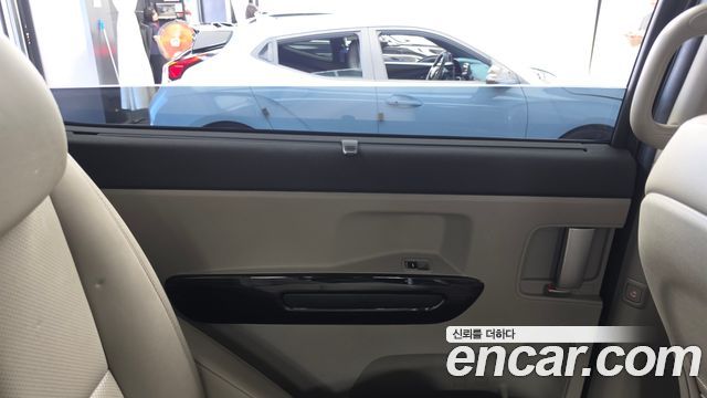 Kia Carnival 9-Seater Noblesse 2019 — фото 25