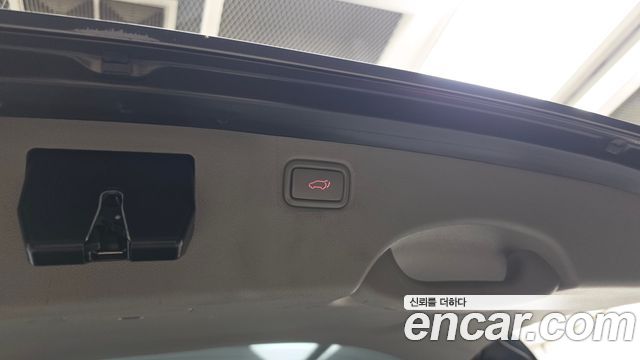 Kia Carnival 9-Seater Noblesse 2019 — фото 27