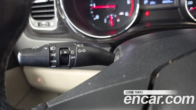 Kia Carnival 9-Seater Noblesse 2019 — фото 31
