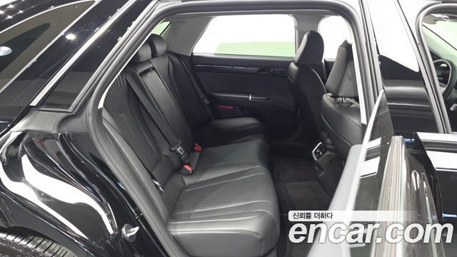 Hyundai Grandeur (GN7) 2,5 Gasoline 2WD Premium 2024 — фото 11