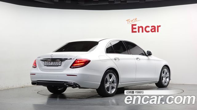 Mercedes-Benz E-Class (W213) E200 Avantgarde 2018 — фото 2