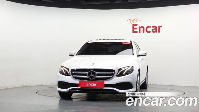 Mercedes-Benz E-Class (W213) E200 Avantgarde 2018 — фото 3