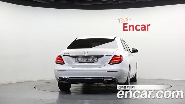 Mercedes-Benz E-Class (W213) E200 Avantgarde 2018 — фото 4