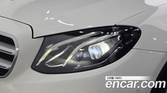 Mercedes-Benz E-Class (W213) E200 Avantgarde 2018 — фото 22