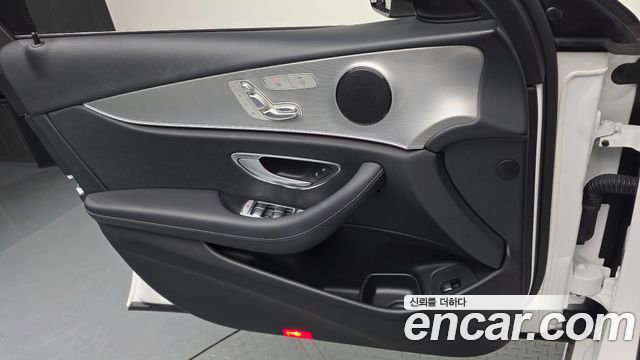 Mercedes-Benz E-Class (W213) E200 Avantgarde 2018 — фото 24
