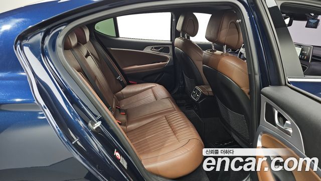 Genesis G70 2.0T Supreme 2018 — фото 12