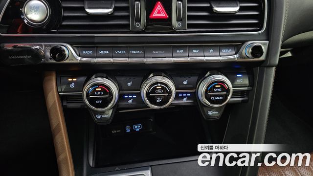 Genesis G70 2.0T Supreme 2018 — фото 17