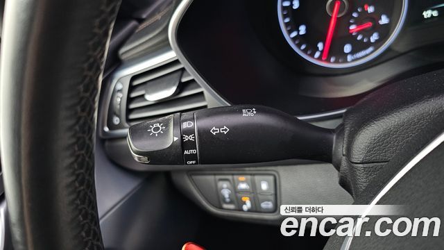 Genesis G70 2.0T Supreme 2018 — фото 27
