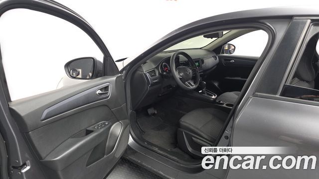 Renault Korea XM3 1.6 GTe SE 2022 — фото 10
