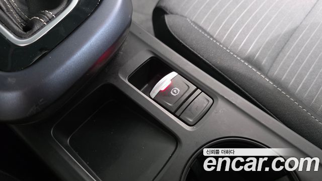 Renault Korea XM3 1.6 GTe SE 2022 — фото 17