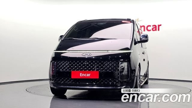 Hyundai Staria 4WD Lounge 9-Seater Inspiration 2022 — фото 3