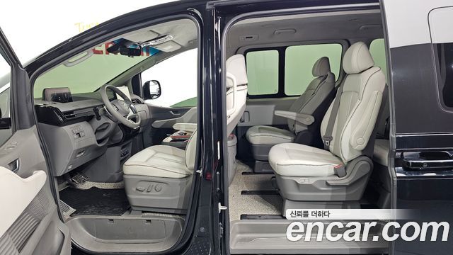 Hyundai Staria 4WD Lounge 9-Seater Inspiration 2022 — фото 11