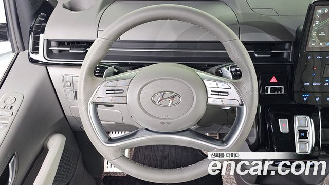 Hyundai Staria 4WD Lounge 9-Seater Inspiration 2022 — фото 15