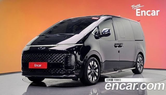 Hyundai Staria 4WD Lounge 9-Seater Inspiration 2022 — фото 1
