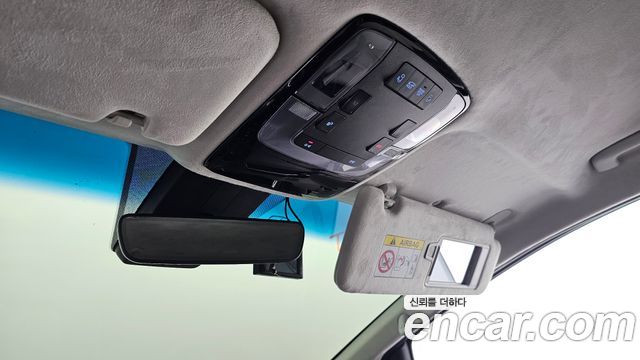 Hyundai Staria 4WD Lounge 9-Seater Inspiration 2022 — фото 28