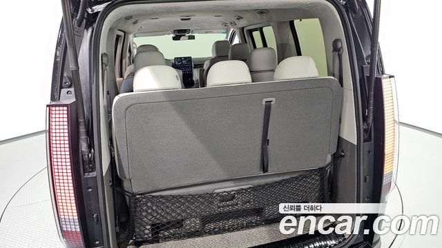 Hyundai Staria 4WD Lounge 9-Seater Inspiration 2022 — фото 31