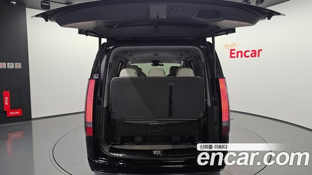 Hyundai Staria 4WD Lounge 9-Seater Inspiration 2022 — фото 32