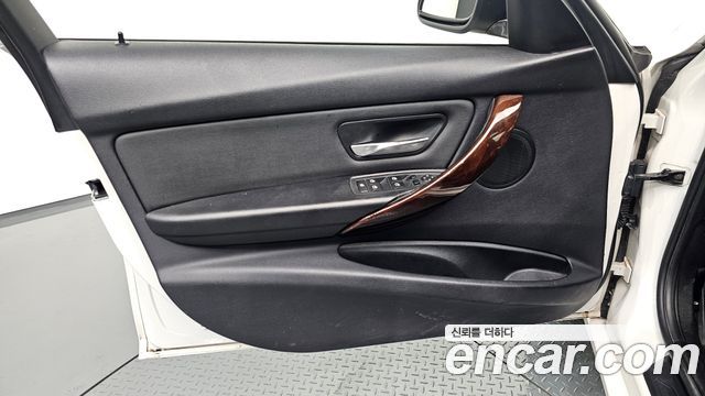 BMW 3 Series (F30) 320d 2012 — фото 24