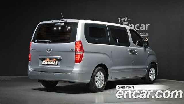 Hyundai Grand Starex Van 3-Seater Smart 2021 — фото 2