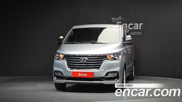 Hyundai Grand Starex Van 3-Seater Smart 2021 — фото 3